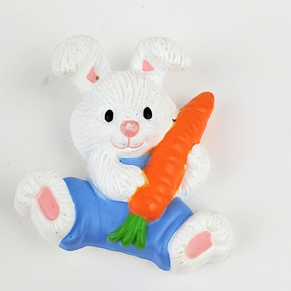 Vintage Gibson Greetings Inc Plastic Bunny Holding Carrot Brooch Pin Easter